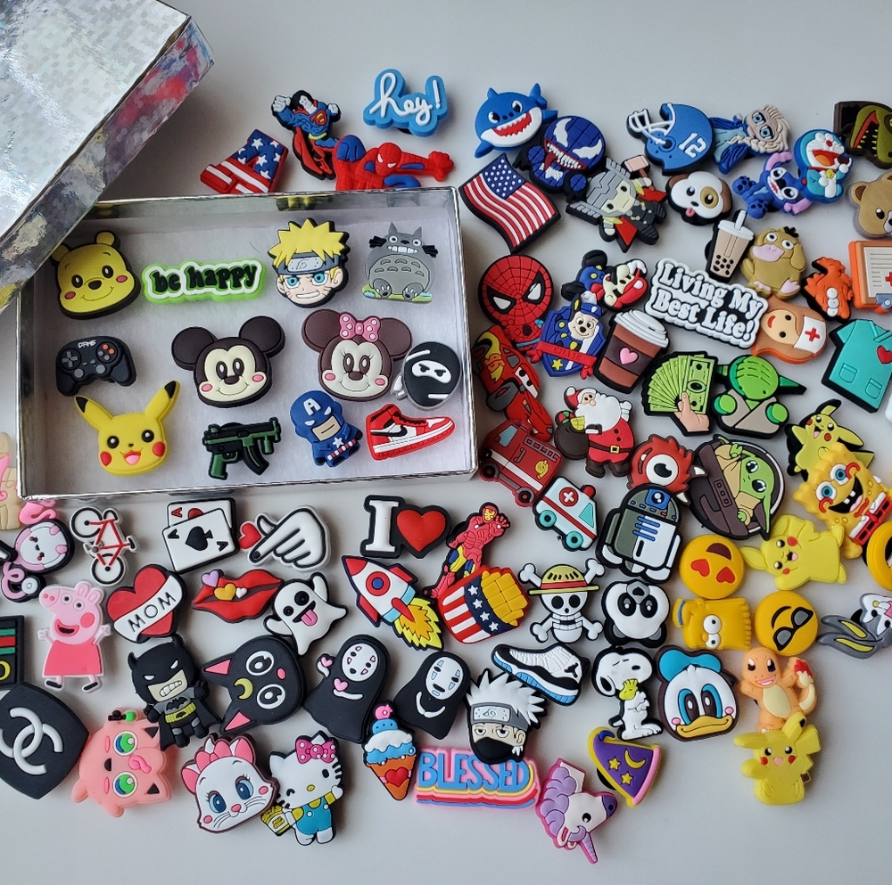 Cute charms jibbitz 🎉